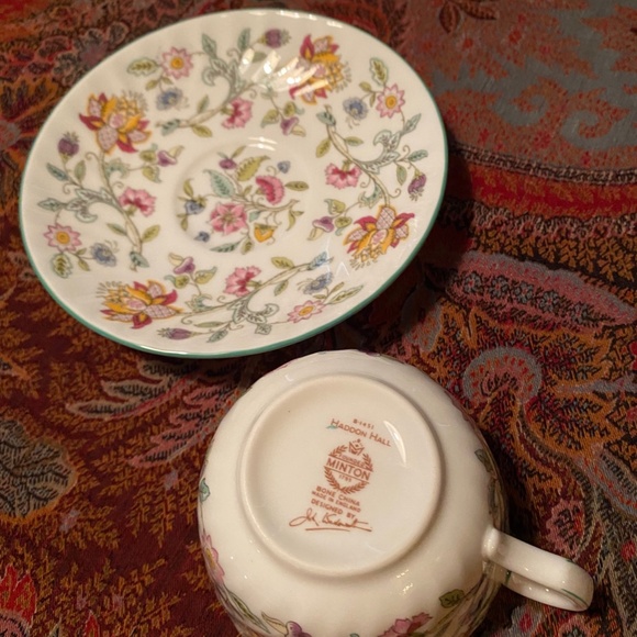 Minton Haddon Hall Cup and Saucer - Picture 2 of 2